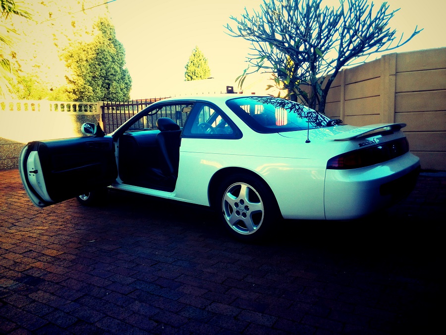 larry's-nissan_200sx_s14.JPG